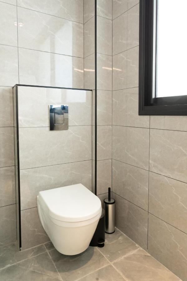 Apartment Zeev Jabotinsky Tel Aviv